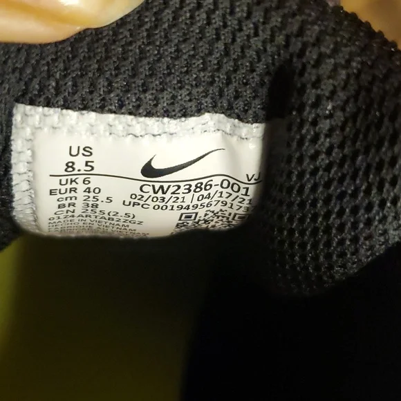 Nike Crater Impact Sneakers sz 8.5M are NWT  black/gray/green/white. - Picture 7 of 14